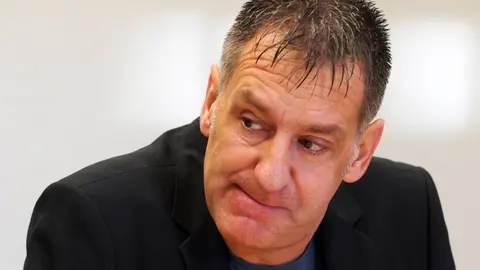 De millonario portero del City a sobrevivir con 2 euros: la caída económica de Eike Immel