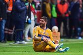 Gignac fue atacado por aficionado cuando abandonaba el terreno de juego