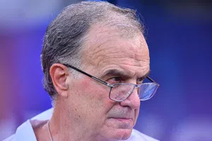 Marcelo Bielsa convocó a seis jugadores de la Liga MX con Uruguay para el partido con México