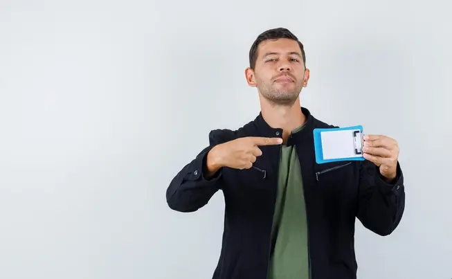 Las autoridades dijeron que la cédula solo servirá como identificación de los estudios profesionales / FREEPIK