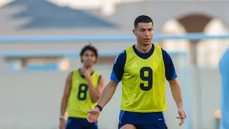 ¿Cristiano amenaza a Quiñones? El mensaje de Ronaldo que inquieta a la Liga Árabe