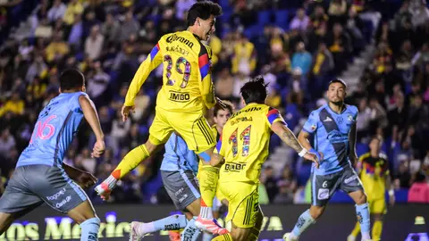 Ramón Juárez en su remate para el gol ante Puebla  en el Apertura 2025 | IMAGO 7