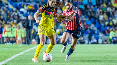 Jana Gutiérrez y Denise Casto en el partido de vuelta de la Semifinal del Apertura 2025 | IMAGO 7