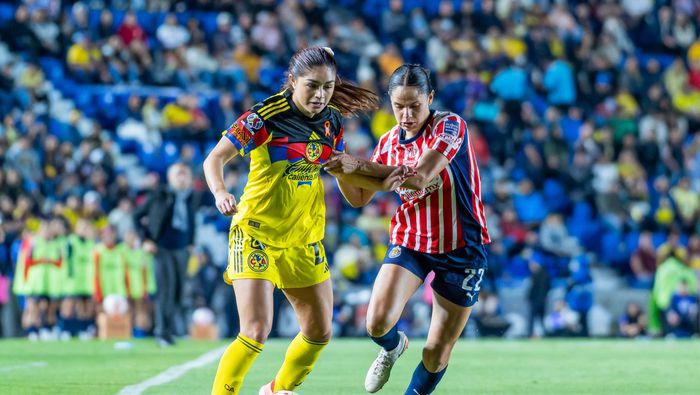 Jana Gutiérrez y Denise Casto en el partido de vuelta de la Semifinal del Apertura 2025 | IMAGO 7