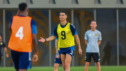 Cristiano Ronaldo entrenando con Al Nassr | @AlNassrFC_EN