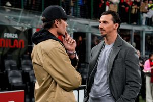 Zlatan Ibrahimovic y Tom Brady charlan previo al partido de Serie A en San Siro | AP