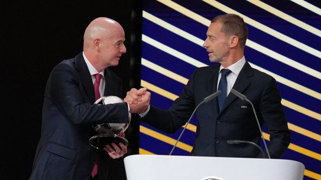Infantino y Ceferin durante el 50° Congreso Ordinario de la UEFA en Bruselas | AFP