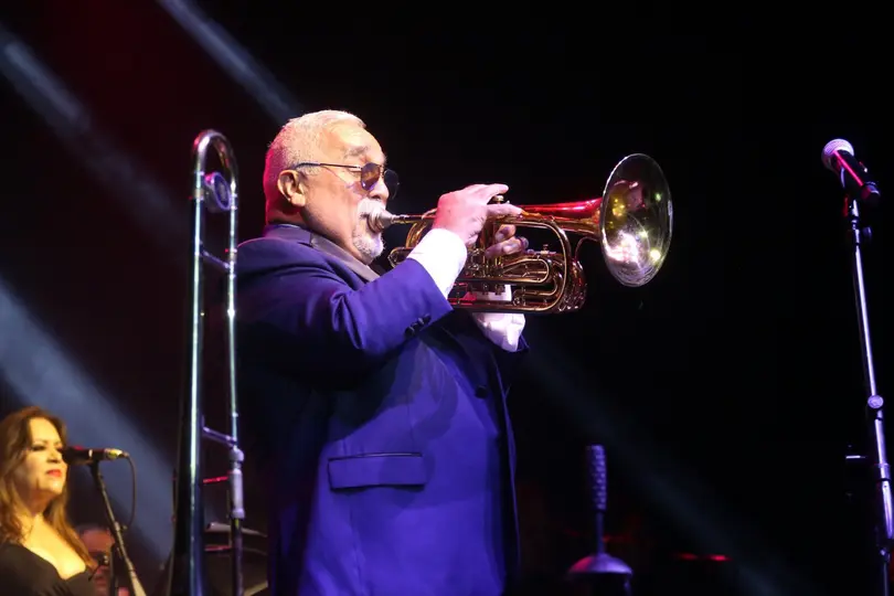 La familia del salsero hasta el momento no ha confirmado la noticia ni ha dicho nada sobre su estado de salud / FB: @WillieColonOnLine