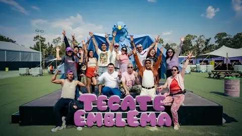 La fiesta multicolor y llena de orgullo regresa para su quinta edición / FB: @TecateEmblema