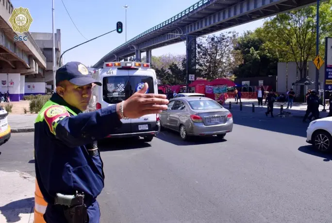 Los conductores que no respeten la restricción pueden ser acreedores a multas económicas / FB: @orientadorvial