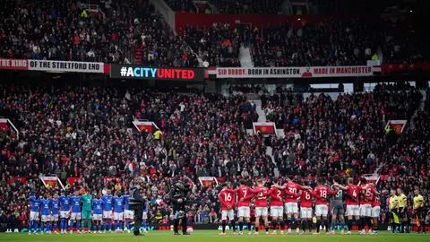 Duelo de Manchester United en Old Trafford | AP