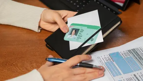 Cédula profesional deja de ser identificación oficial: Estos son los documentos que sí son oficiales