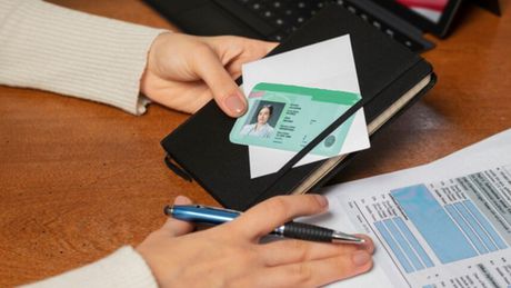 Cédula profesional deja de ser identificación oficial: Estos son los documentos que sí son oficiales