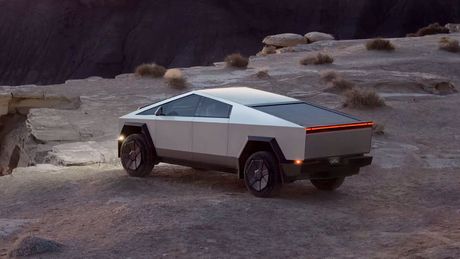 Tesla lanza Cybertruck económica… ¡este es su nuevo precio!