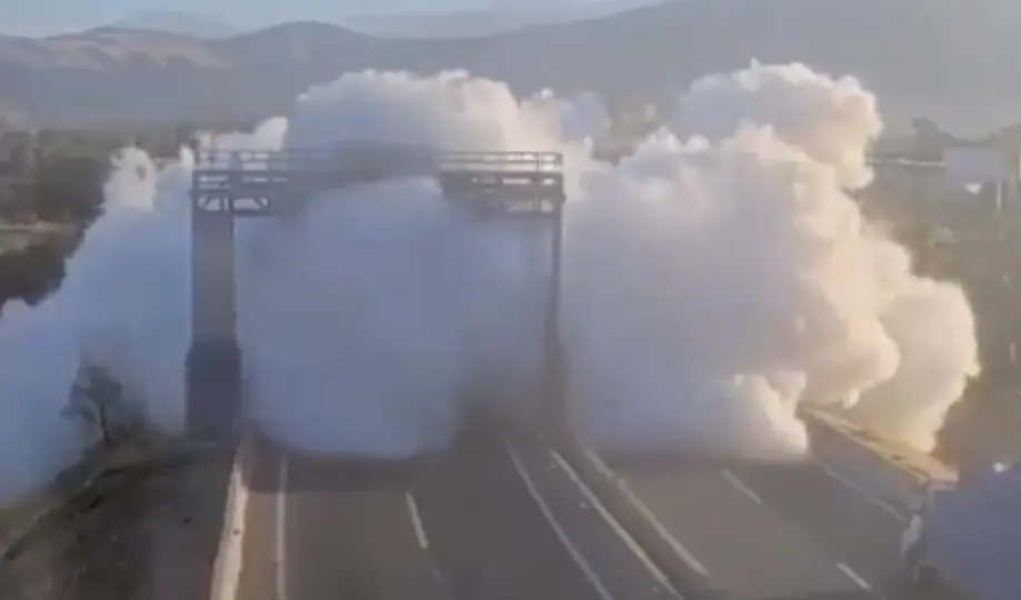 Como pasó en la CDMX, una cortina de humo se extendió por toda la zona hasta llegar la explosión / Especial