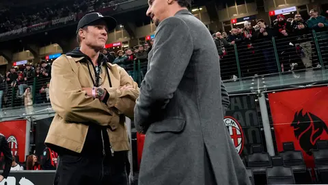 Brady y Zlatan previo al partido de AC Milan en San Siro | AP