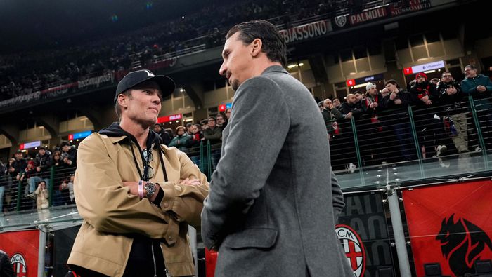 Brady y Zlatan previo al partido de AC Milan en San Siro | AP