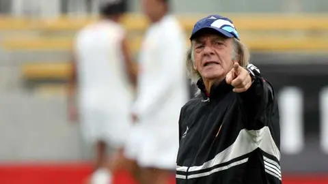 Menotti se lanzó en contra de Chilavert |MEXSPORT
