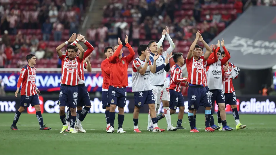 Chivas celebra su victoria ante León l MEXSPORT