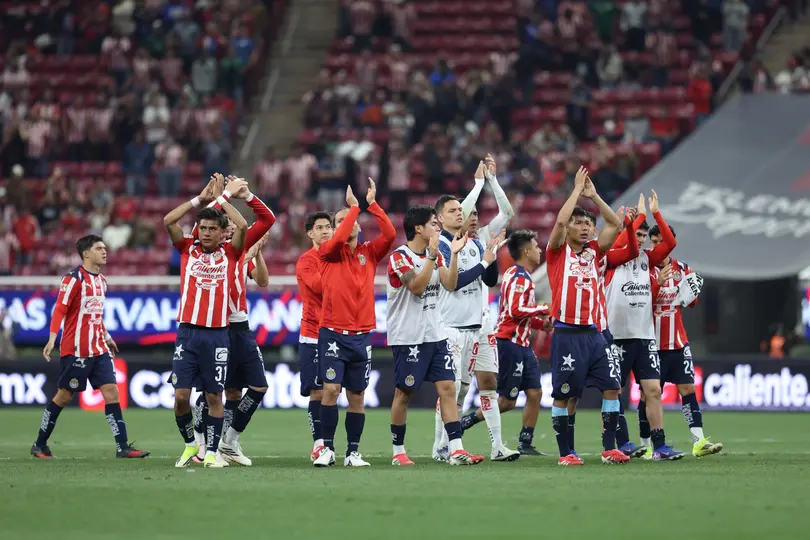 Chivas celebra su victoria ante León l MEXSPORT