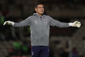 "Memo es una inspiración": Luis 'Mochis' Cardenas elogia al arquero de la Selección Mexicana