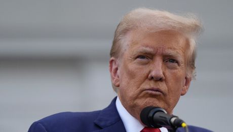 Donald Trump completa el cambio de nombre de la NFL para 'favorecer' al 'soccer'