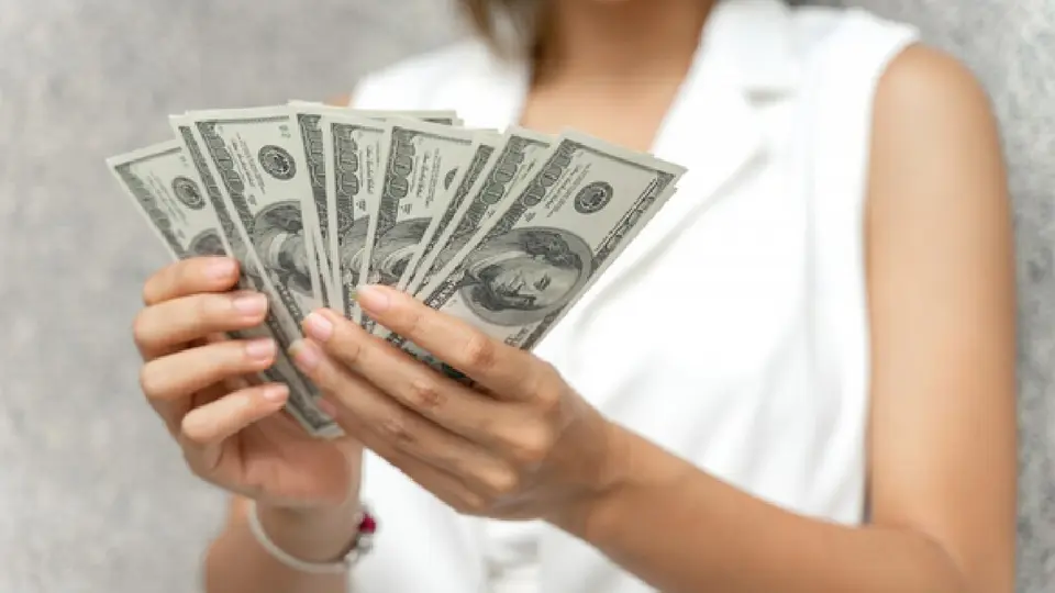 ¿Comprarás dólares? Así cierra el peso este viernes 20 de marzo y sigue perdiendo terreno