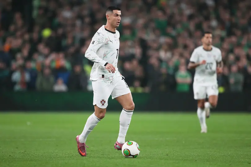 Cristiano Ronaldo disputa un partido con Portugal l AP