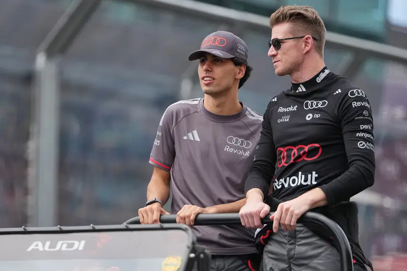 Niko Hulkenberg y Gabriel Bortoleto, pilotos de Audi | AP