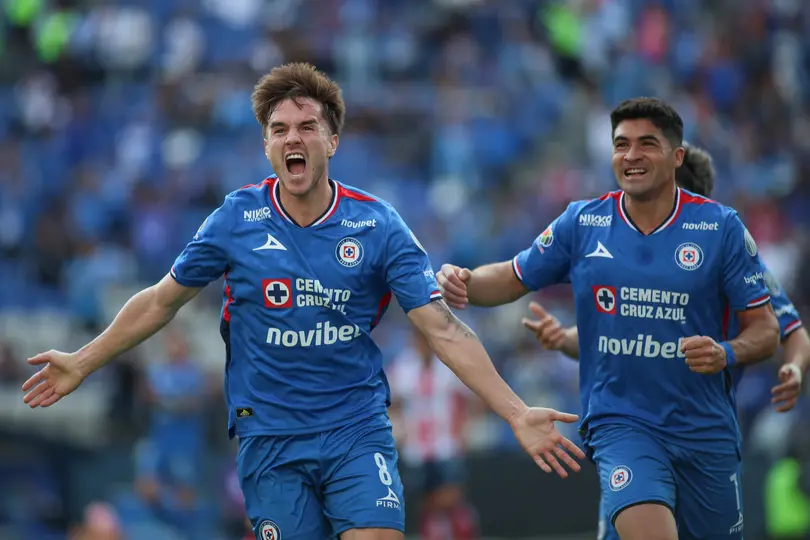 José Paradela en celebración con Cruz Azul en el Clausura 2026 de la Liga MX | IMAGO 7