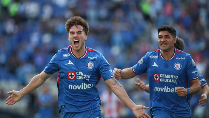 José Paradela en celebración con Cruz Azul en el Clausura 2026 de la Liga MX | IMAGO 7