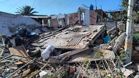 VIDEO: Explosión de tanque de gas provoca derrumbe de casa en Coacalco; hay lesionados