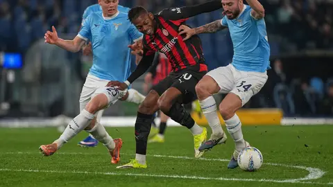 AC Milán jugando ante Lazio l AP