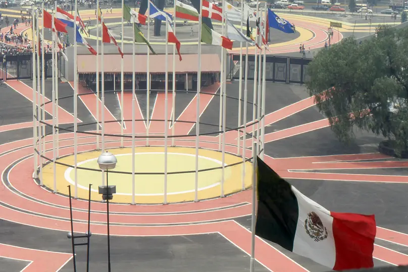 Explanada del Estadio Azteca en el Mundial México 1986 | MexSport