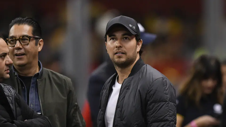 Checo Pérez en el Estadio Azteca en un partido de América | IMAGO 7
