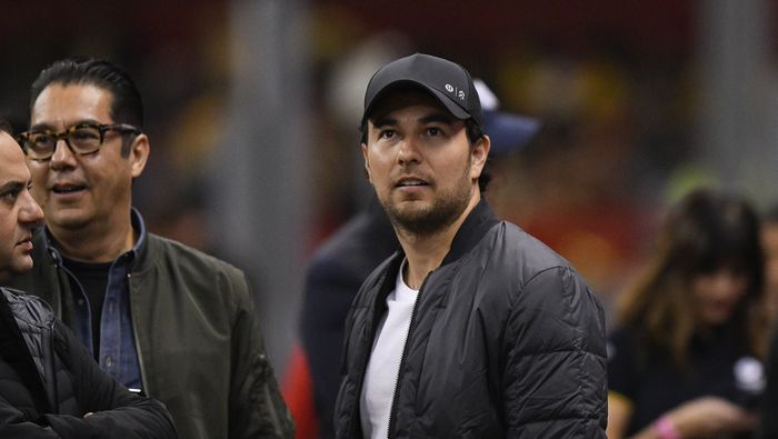 Checo Pérez en el Estadio Azteca en un partido de América | IMAGO 7