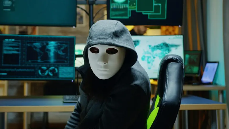 Hackers rusos podrían suplantar tu identidad: tips para protegerte