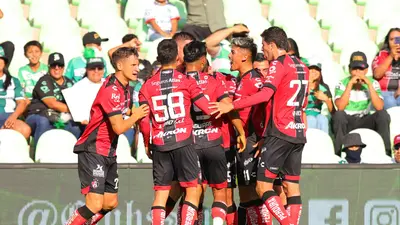 Atlas vence a Santos y se aferra a la Liguilla; los Guerreros siguen en picada