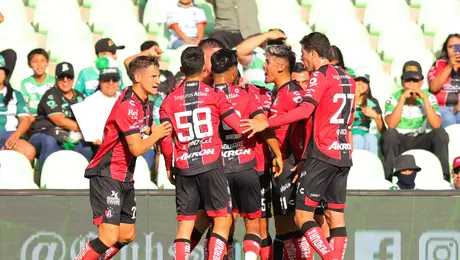 Atlas vence a Santos y se aferra a la Liguilla; los Guerreros siguen en picada