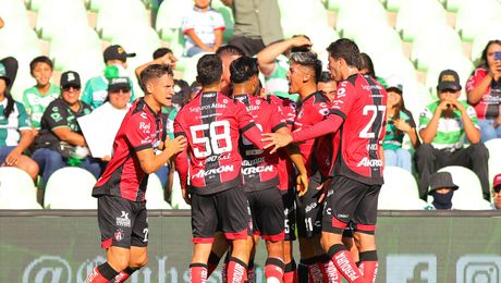 Atlas vence a Santos y se aferra a la Liguilla; los Guerreros siguen en picada