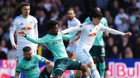 Jugadores de Wolverhampton durante el partido contra Leeds United | AP