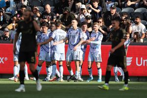 San Jose aplasta a LAFC y rompe el invicto de Hugo Lloris
