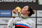 Yareli Acevedo gana bronce en la Copa del Mundo de ciclismo