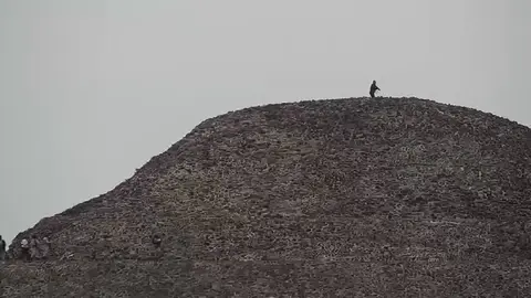 Autoridades resguardaron la zona de la Pirámide de la Luna mientras se realizaban las investigaciones./ RS