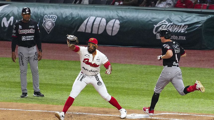 El Diablos Rojos vs Piratas terminó con polémica | IMAGO7