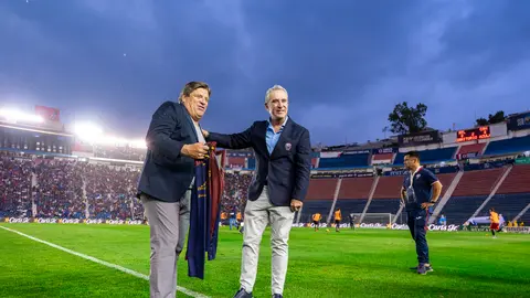 Miguel  Herrera y Emilio Escalante | IMAGO7
