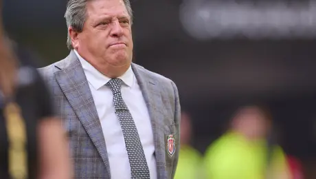 Atlante sí analiza al Piojo Herrera como técnico en la Liga MX