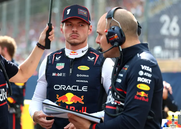 Max Verstappen y Gianpiero Lambiasse en el Gran Premio de Italia 2025 | RED BULL