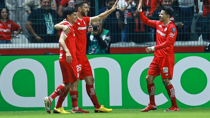Jugadores de Toluca en celebración ante LAFC en la Semifinal de Concachampions| MEXSPORT