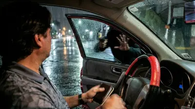 Querido reportero es bajado de su auto a punta de pistola en pleno enlace en vivo